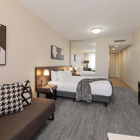 Punthill Norwest Aparthotel Exteriör bild