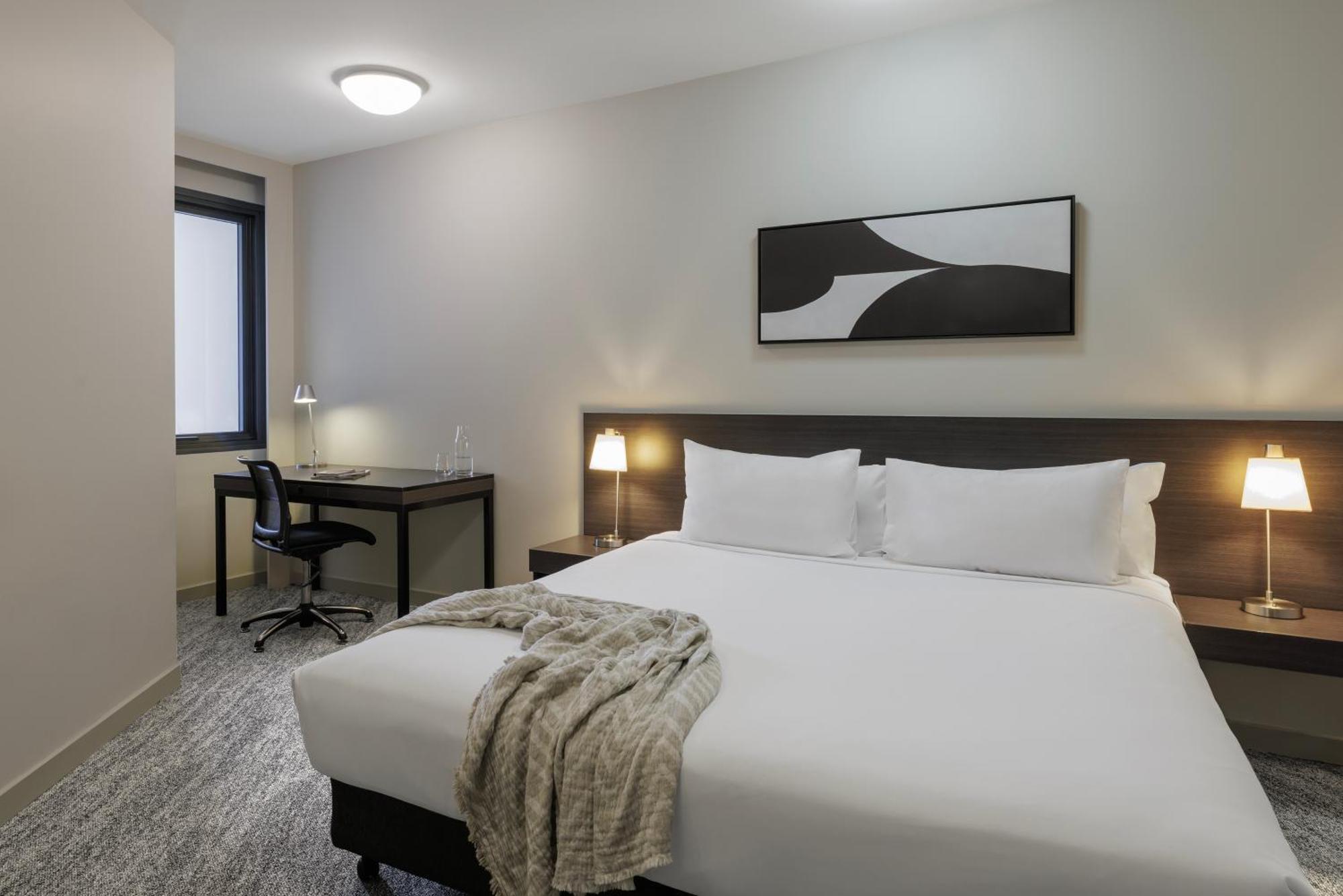 Punthill Norwest Aparthotel Exteriör bild